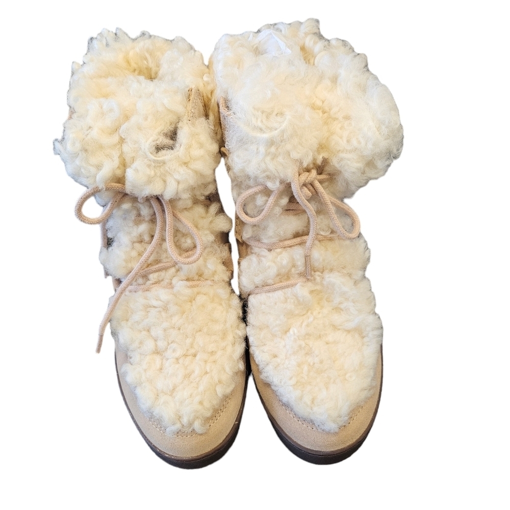 Vionic Cream Ankle Boots with Brown Sole - Picture 5 of 7